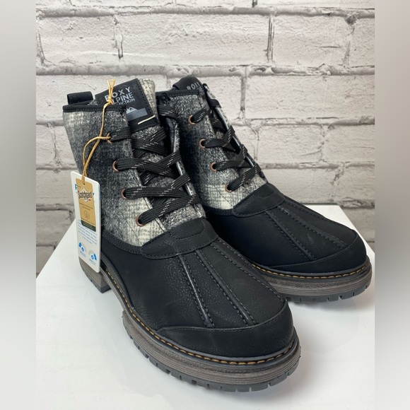 Roxy Hail Ya Black Plaid Flannel Waterproof Lined Ankle Boots size 9.5 NEW - Picture 2 of 12